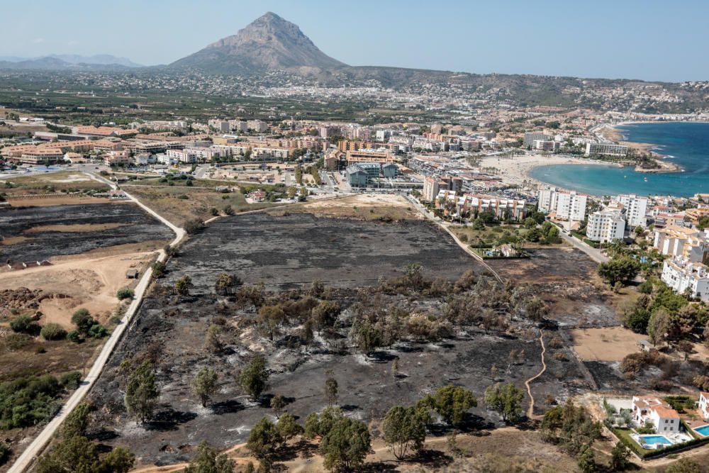 Vistas aéreas del incendio de Benitachell