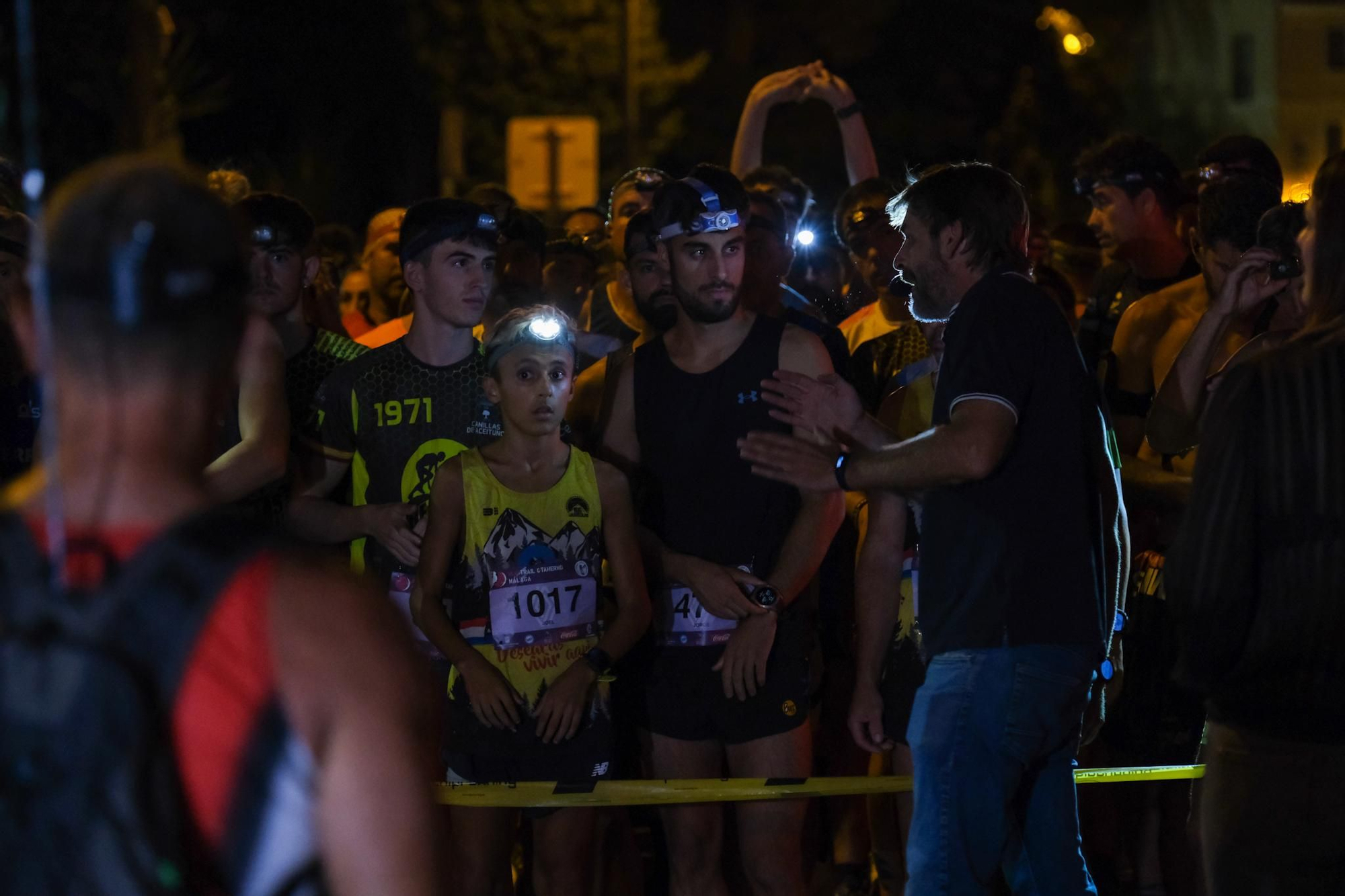 La carrera nocturna Mlk Trail & Tahermo llena de corredores el entorno de Gibralfaro