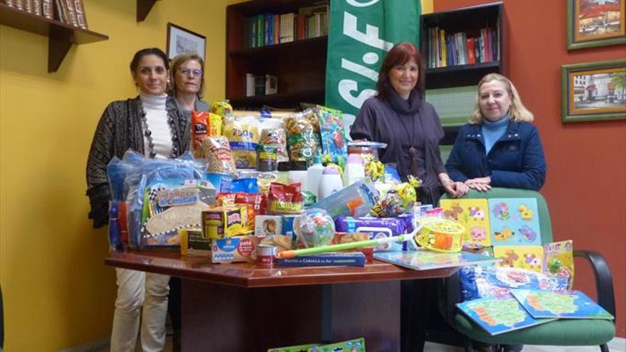 CSIF-Córdoba entrega juguetes al Hogar de Nazaret