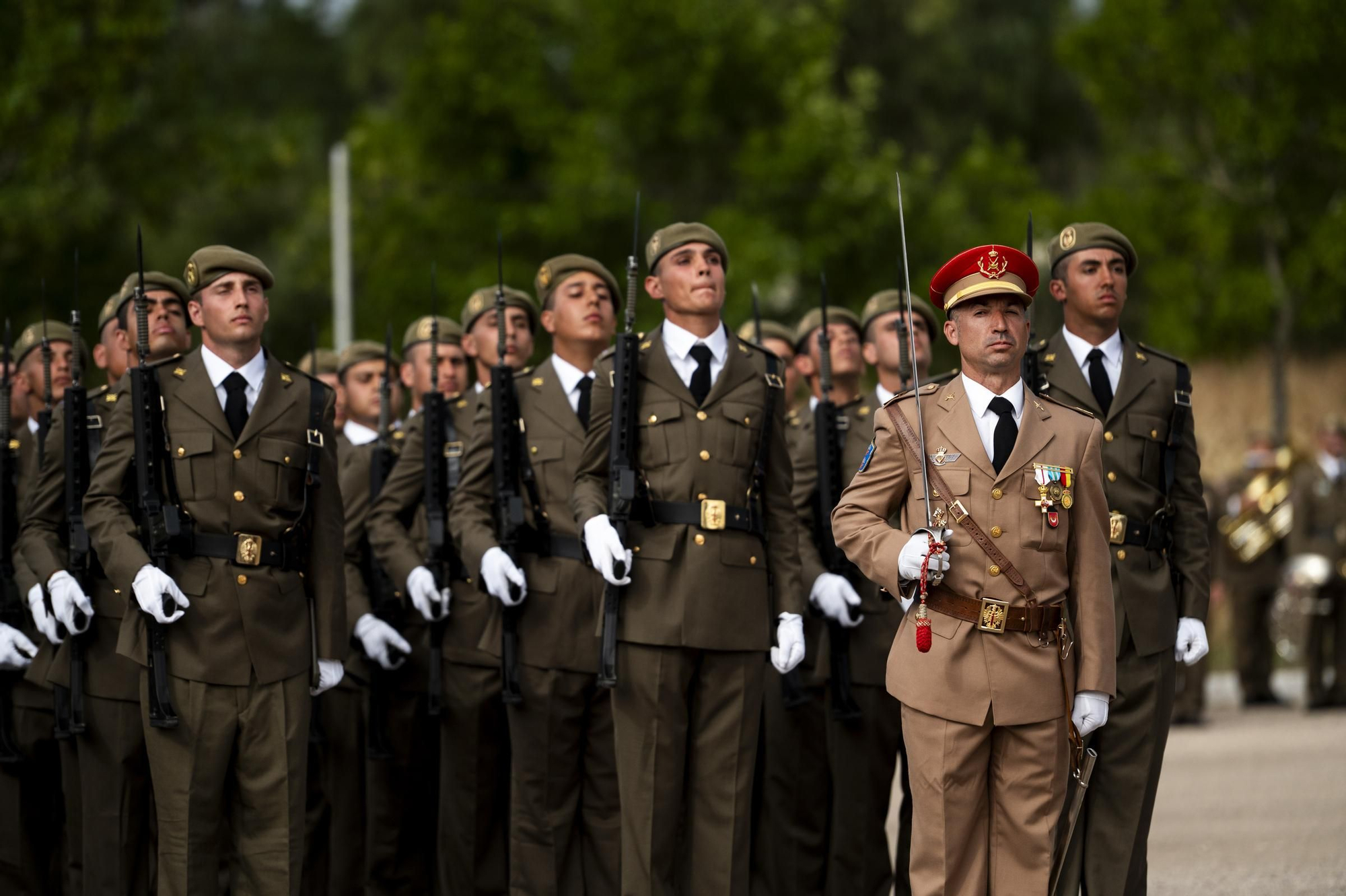 EN IMÁGENES | Multitudinaria jura de bandera en Cáceres con récord de mujeres soldado