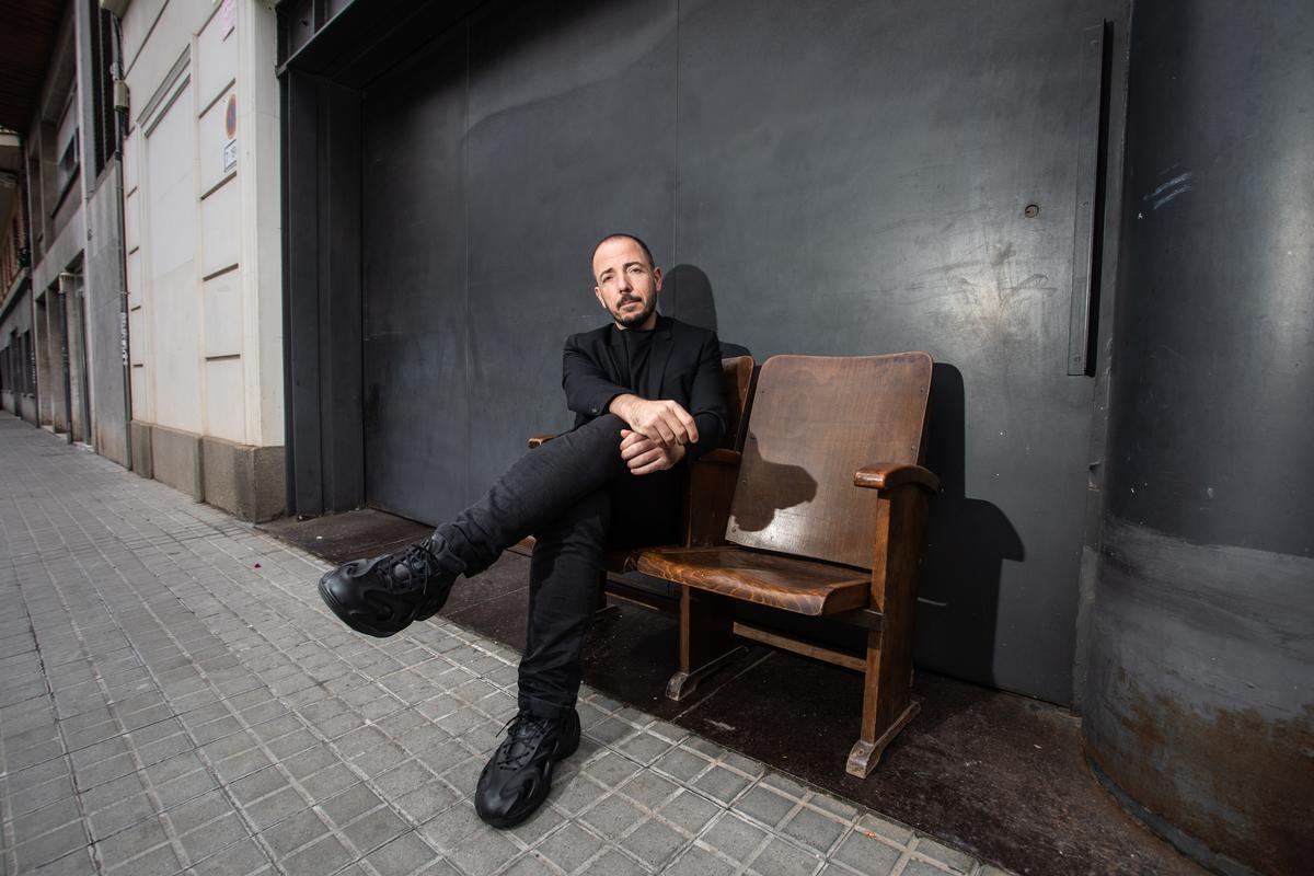 Jaume Ripoll, junto a las oficinas de Filmin, en Barcelona.