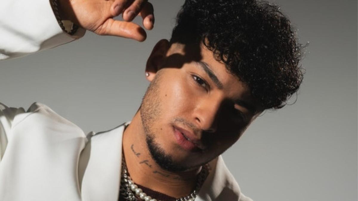 Kenneth defenderá 'Los ojos no mienten' en el Benidorm Fest.