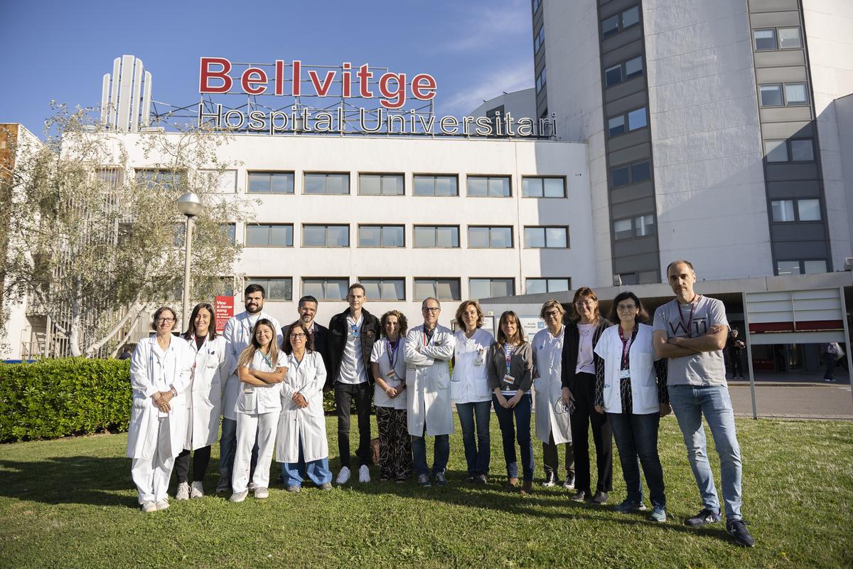 El equipo quirúrgico del Hospital de Bellvitge que ha llevado a cabo una técnica que permite extirpar cáncer de pancreas inoperables El equipo quirúrgico del Hospital de Bellvitge que ha llevado a cabo una técnica que permite extirpar cáncer de pancreas inoperables