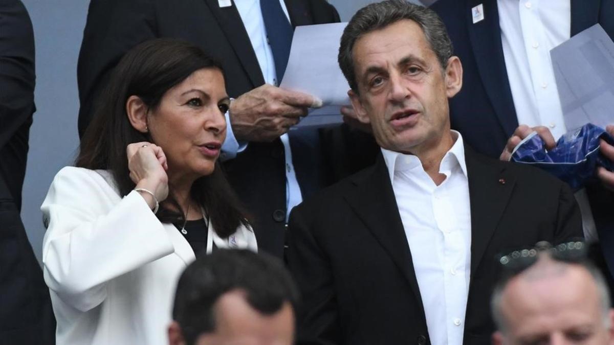 Anne Hidalgo, con Nicolas Sarkozy, el pasado sábado 27 de mayo.