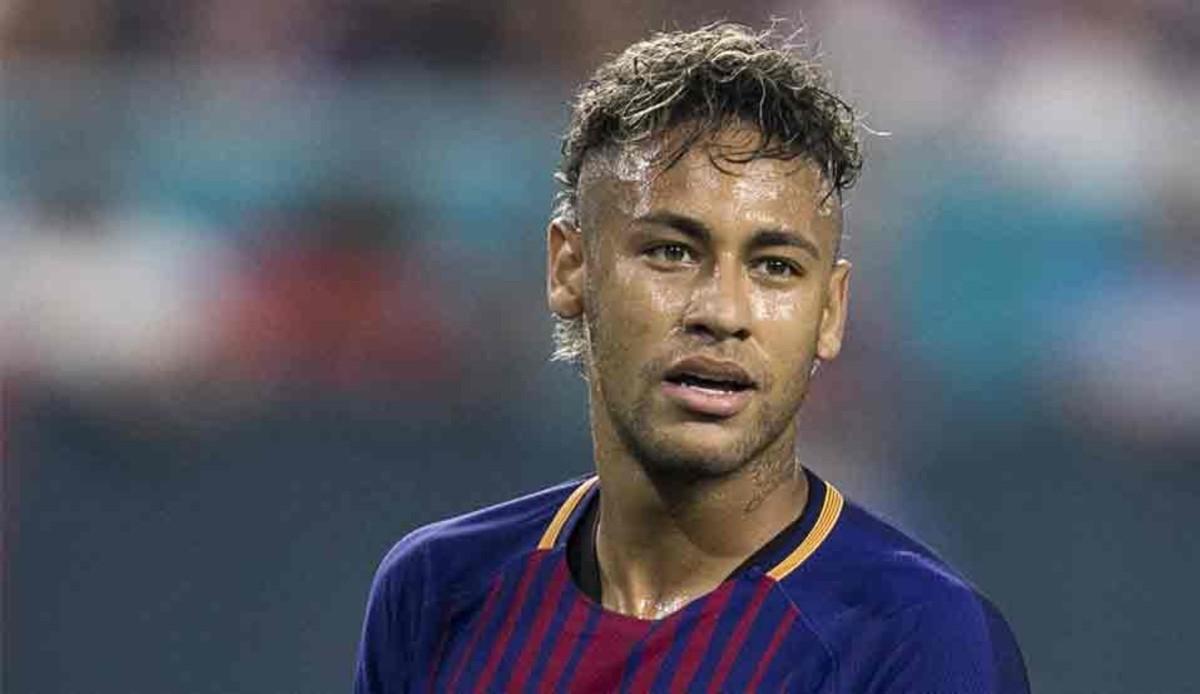 Neymar se va del Barça