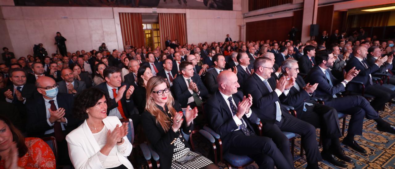 Entrega de los premios a la empresa y a la trayectoria empresarial de la FADE