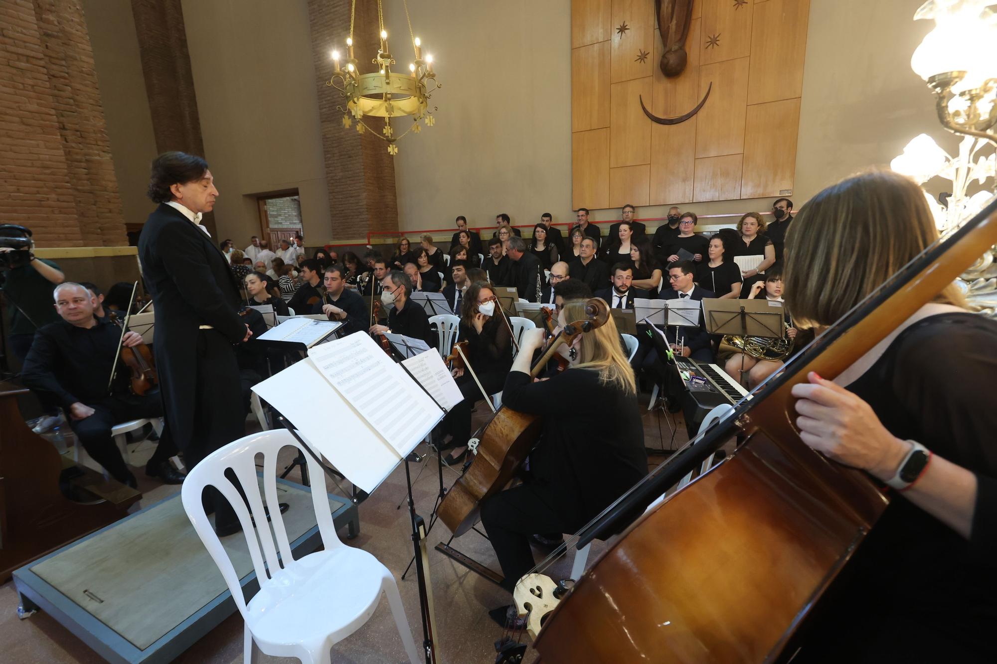 Las imágenes de la misa y la procesión del día de Sant Pasqual en Vila-real