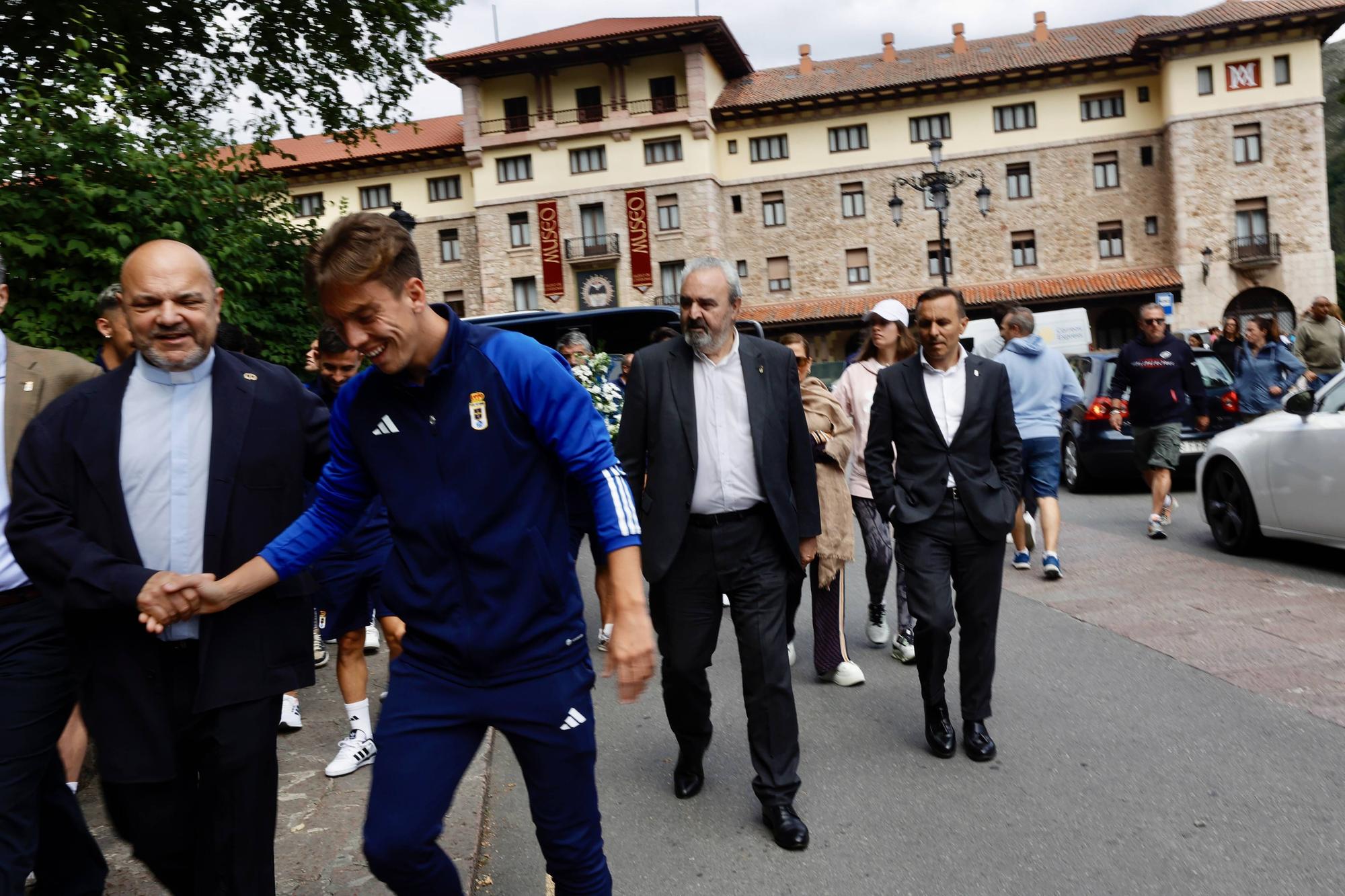 Visita del Real Oviedo al Santuario de Covadonga