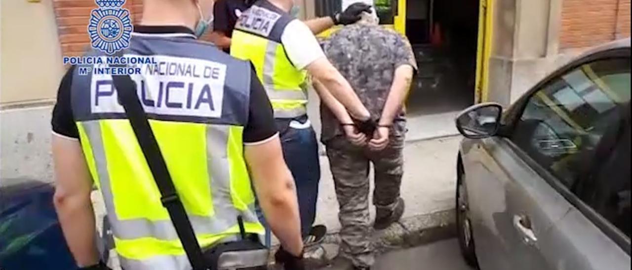 Imagen de la detención del hombre acusado del crimen cometido en Benidorm en junio de 2020.