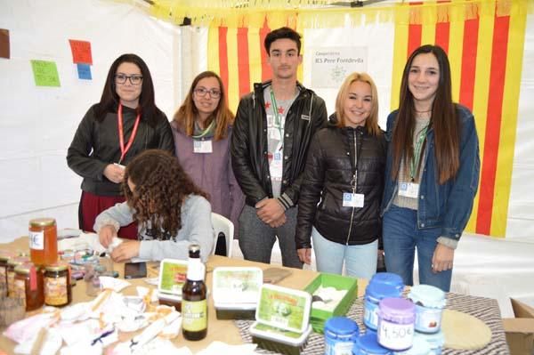 Escolars berguedans celebren el Mercat de les Cooperatives Escolars