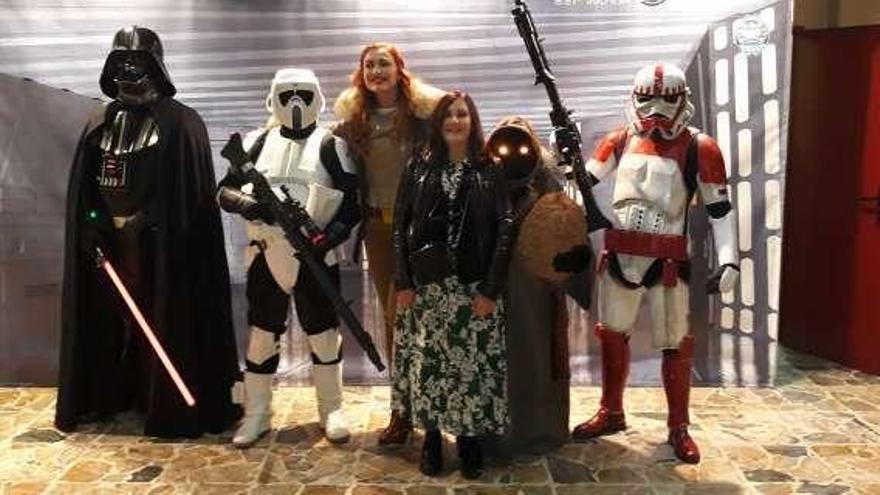 Personajes de Star Wars en la gala de &quot;Cada niño, un juguete&quot; . // FdV