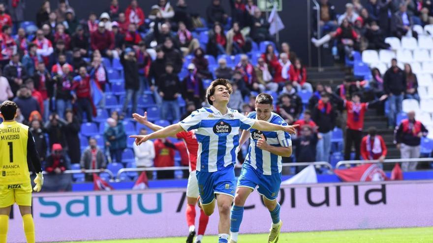 3-0 | El Fabril derriba las puertas de bronce y sube a Primera RFEF