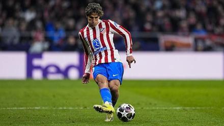 Giuliano Simeone del Atletico de Madrid en acción durante el partido de la UEFA Champions League ante el Tottenham