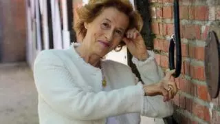 Julia Navarro, escritora: «No acogemos a los migrantes con la dignidad que todo ser humano merece»