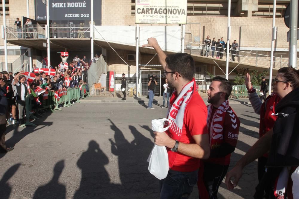 Ambiente previo del Cartagena-Real Murcia