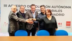 Firma del acuerdo entre CC.OO y UGT y Hostelería Madrid