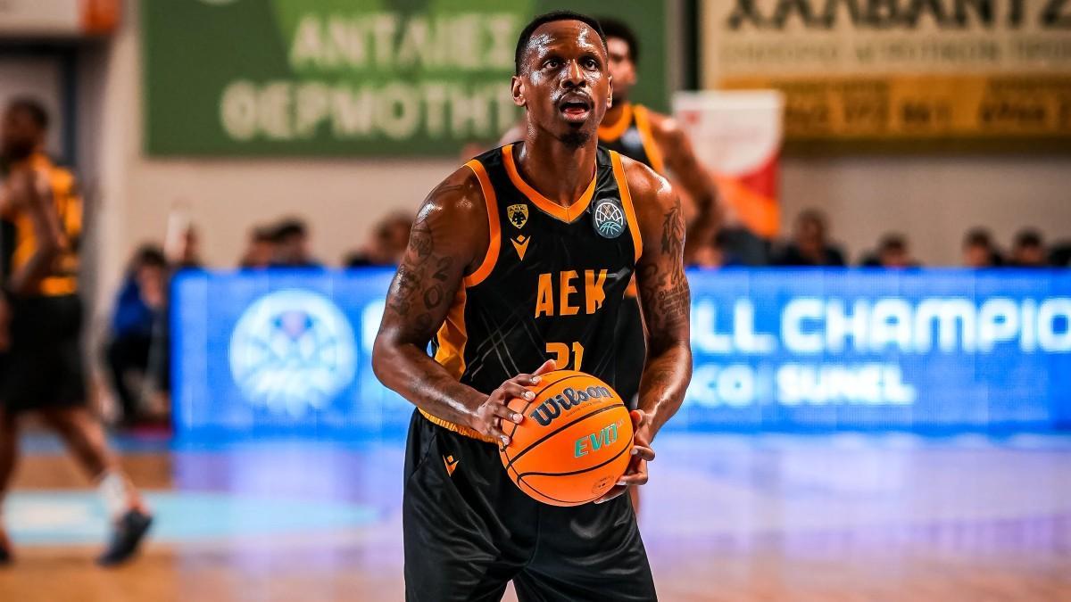 James Nunnally apura sus últimos años de carrera en el AEK Atenas
