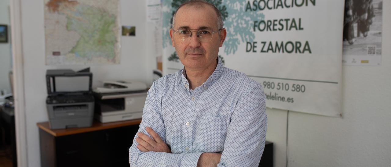 Carlos Gómez Corral en la sede de la Asociación Forestal de Zamora