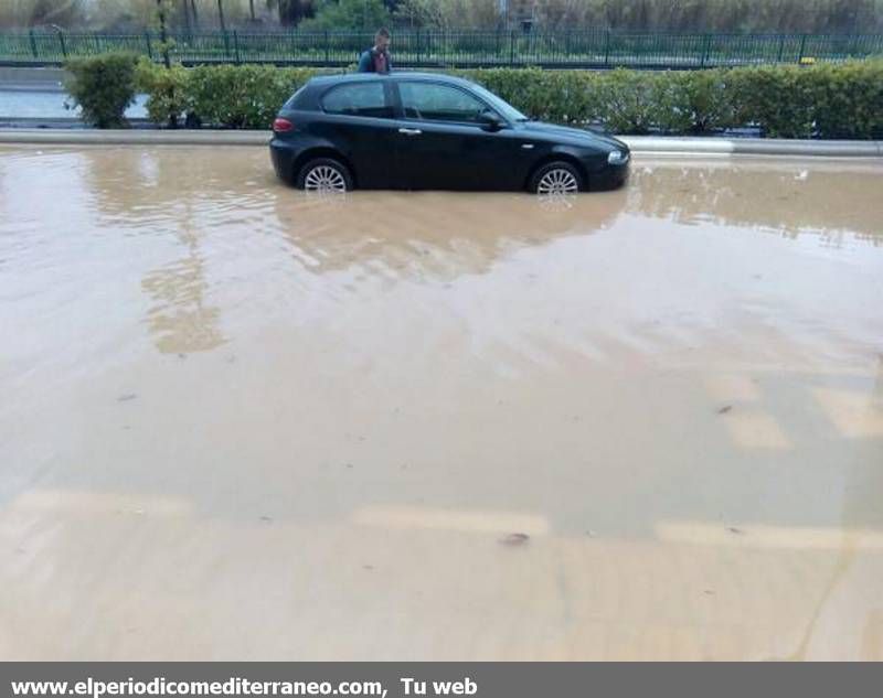 GALERÍA DE FOTOS -- El diluvio cae en Castellón y provoca inundaciones
