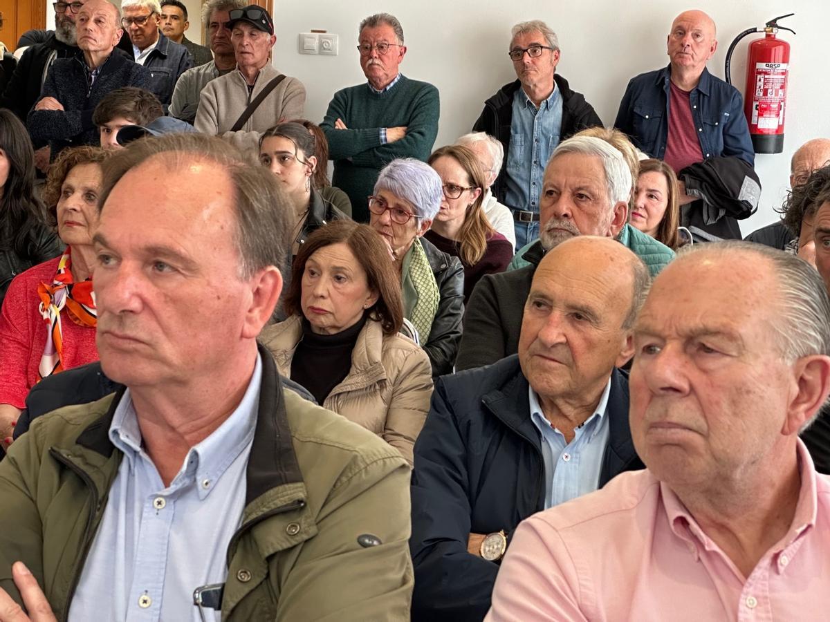 En imágenes: entrega solemne de los restos de las personas enterradas en una fosa común en La Caridad