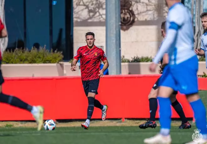 El Mallorca B es goleado por el Ebro y se hunde hacia el descenso