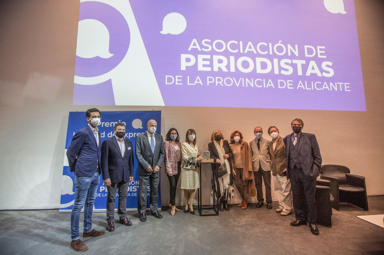 La Asociación de Prensa de Alicante entrega el IV Premio Libertad de Expresión a Asunción Valdés