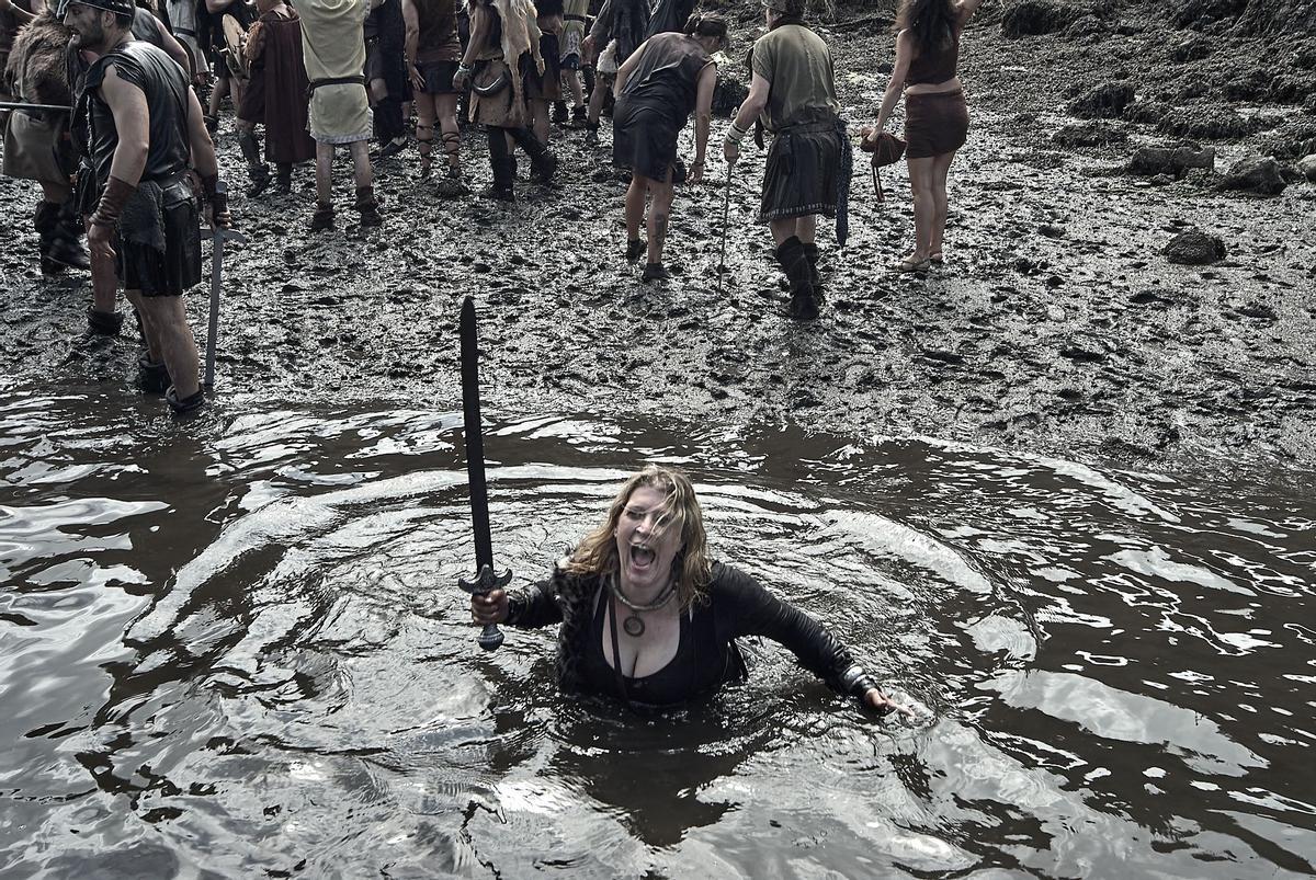 Del libro "La mujer y la mar": Diosas y guerreras en la Romería Vikinga de Catoira.