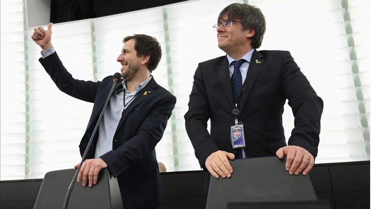 La Eurocámara anuncia el inicio del suplicatorio contra Puigdemont y Comín.