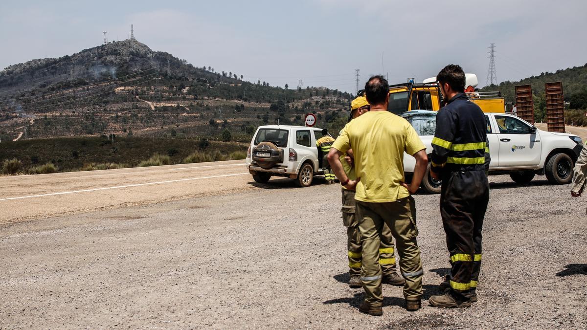 Puesto de mando instalado en Casas de Miravete por el incendio de Monfragüe del pasado julio.