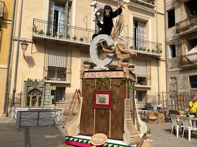 Las Fallas vuelven a la calle en el Carmen con su Mig Any