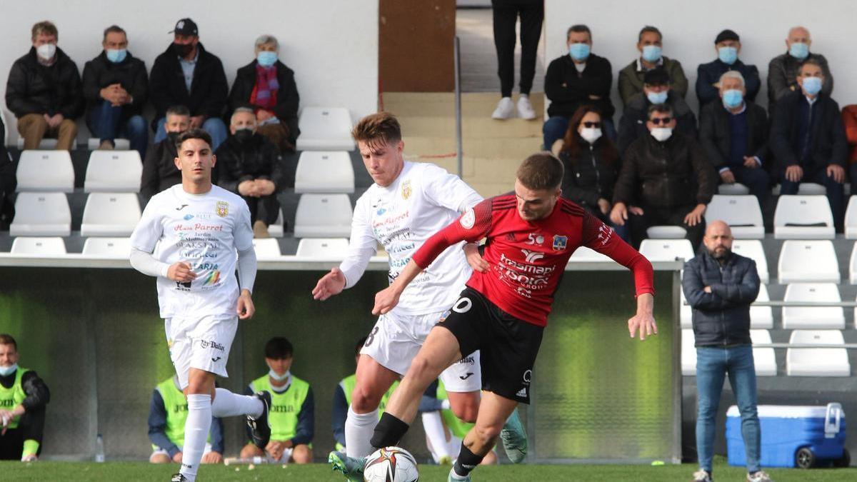 Un lance de un partido entre la SD Formentera y la Peña Deportiva en una imagen de archivo