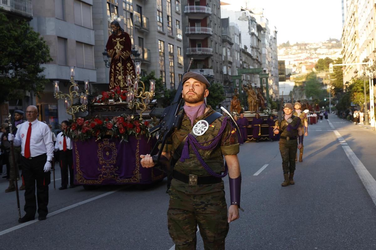 La procesión del Jesús del Silencio recorrió el centro de la ciudad