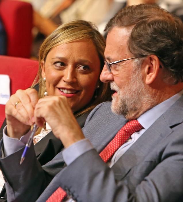Muñoz junto a Mariano Rajoy, en la campaña para las autonómicas gallegas.