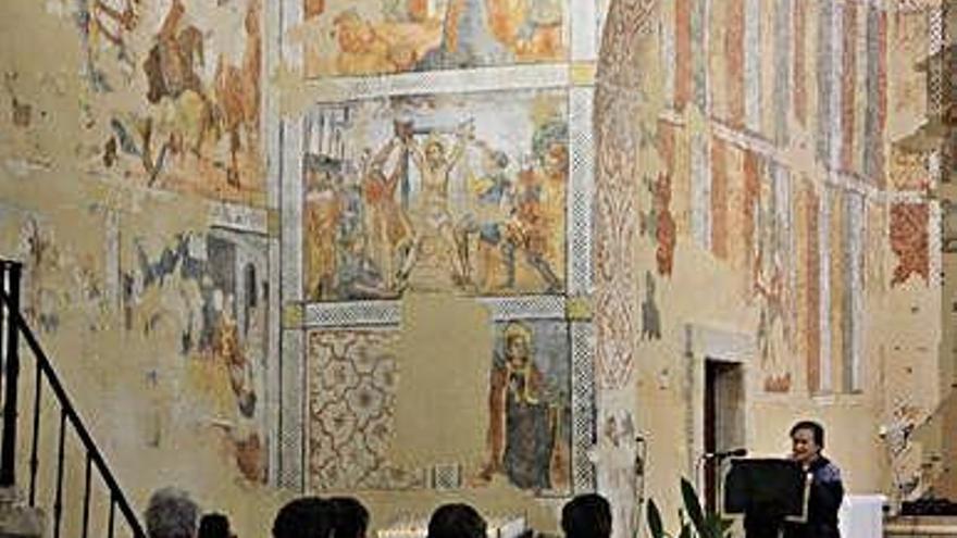 Pinturas murales en la iglesia de Carbellino de Sayago. L. F.
