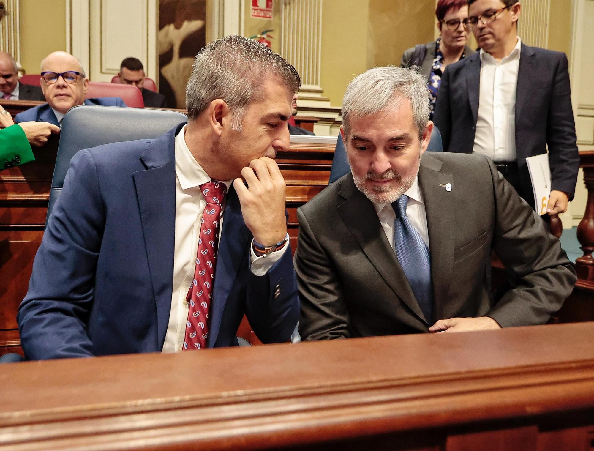Pleno del Parlamento de Canarias