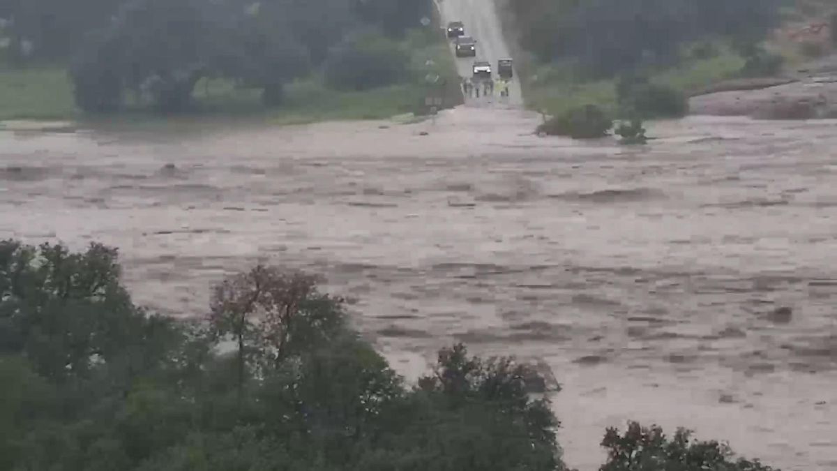 Impresionantes imágenes en timelapse que muestra la velocidad de la crecida mortal de las aguas en Texas