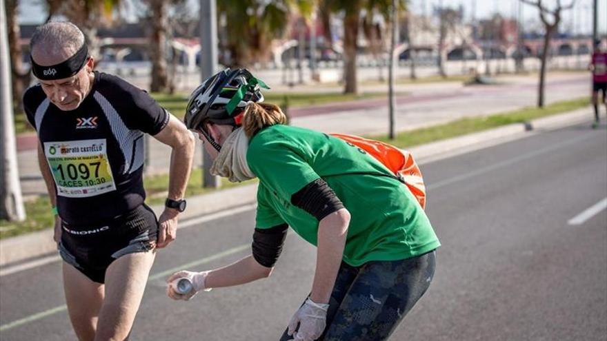 Los voluntarios, pieza clave en el VIII Marató BP Castelló