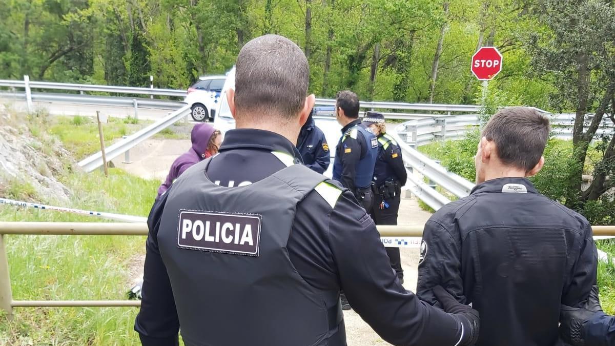 Detingut un francès a la Jonquera per saltar-se el confinament quan conduïa una moto sense permís