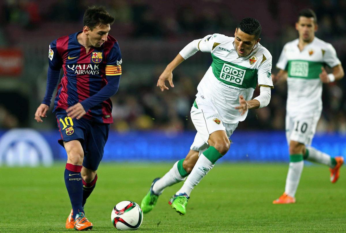Messi durante el choque ante el Elche, comenzando el 2015