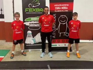 Puente de podios para el Bádminton Zamora