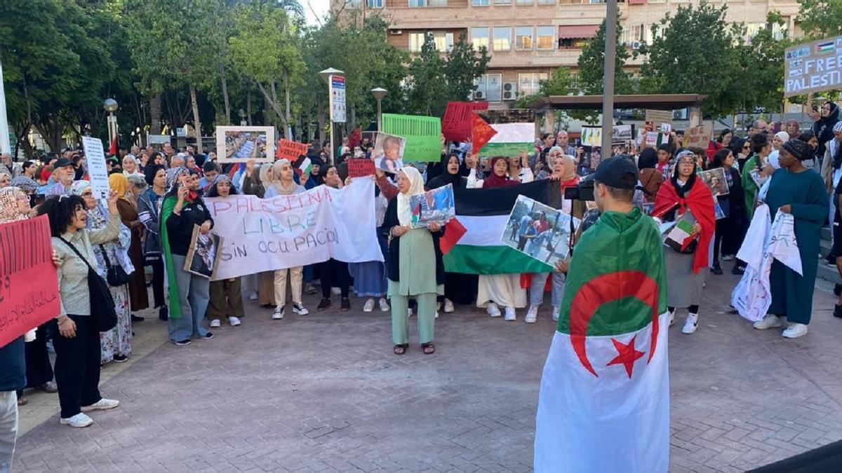 Un momento de la protesta en defensa de Palestina este sábado en Elche