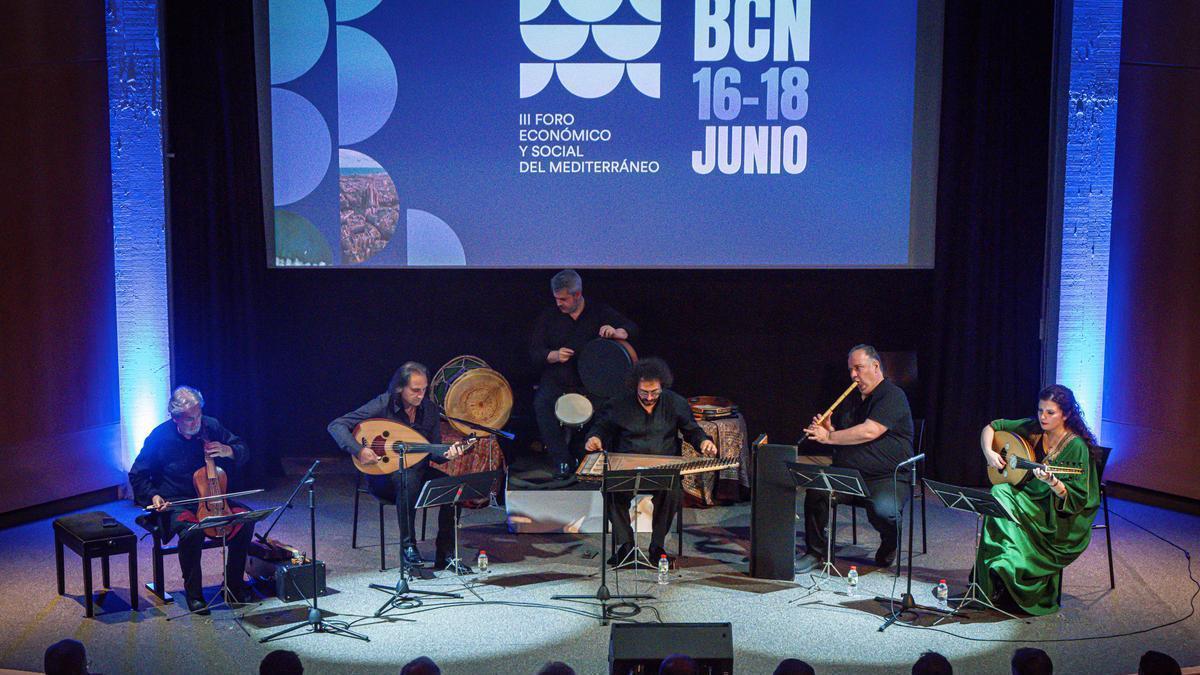 FORO DEL MEDITERRÁNEO | El patrimonio musical del Mare Nostrum brilla con la maestría de Jordi Savall