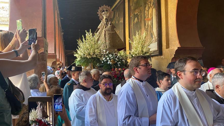 Guadalupe recupera la normalidad con una procesión de la patrona multitudinaria