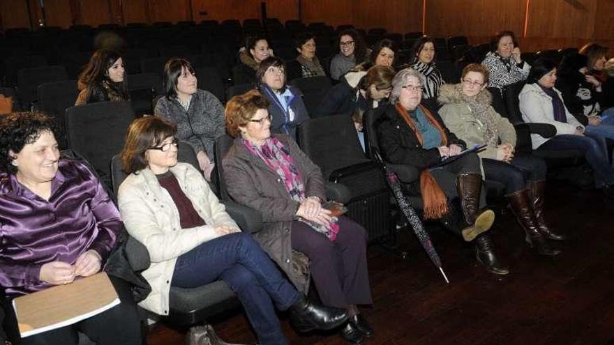 Participantes en el curso impartido en A Illa. // Noé Parga