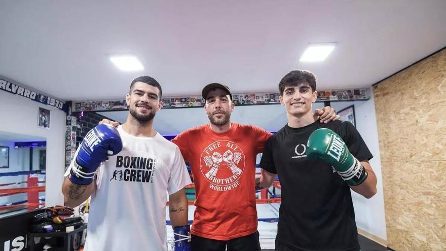 Video | Don Álvaro se calza los guantes: adrenalina y boxeo con Fran García y Aarón Contreras