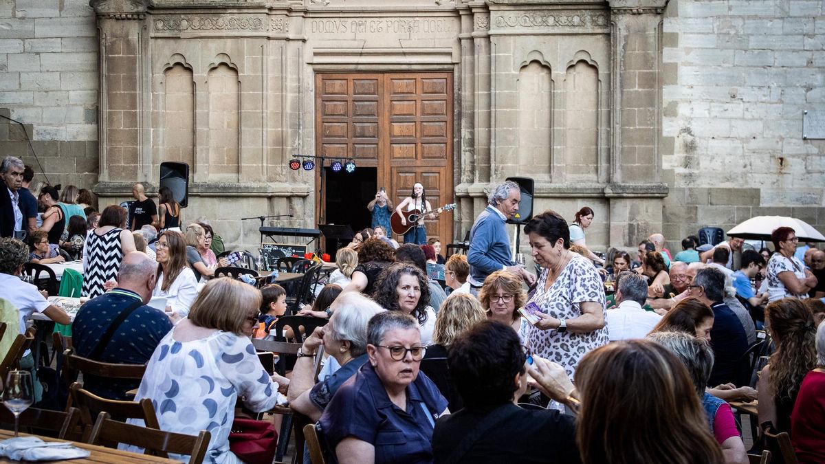 Assistents a la proposta gastronòmica de Calaf