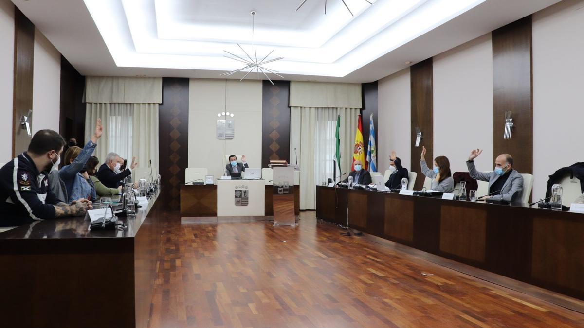 Sesión plenaria celebrada ayer en el Ayuntamiento de Villanueva.