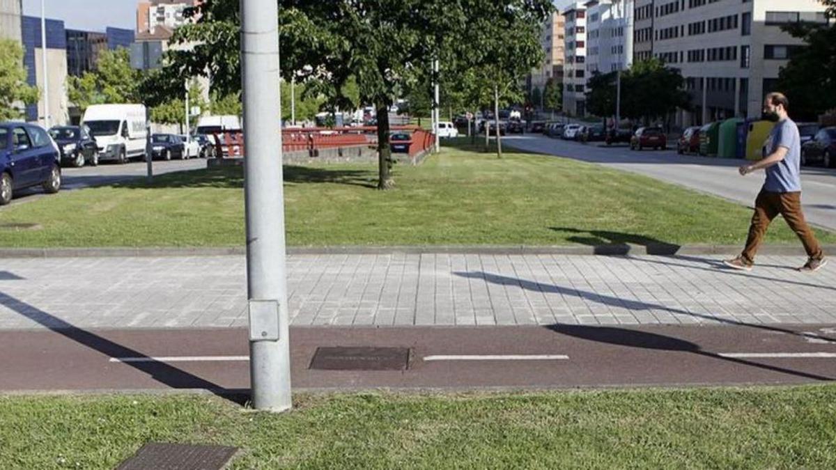 La calle Velázquez de Gijón, donde se produjo el trágico suceso.