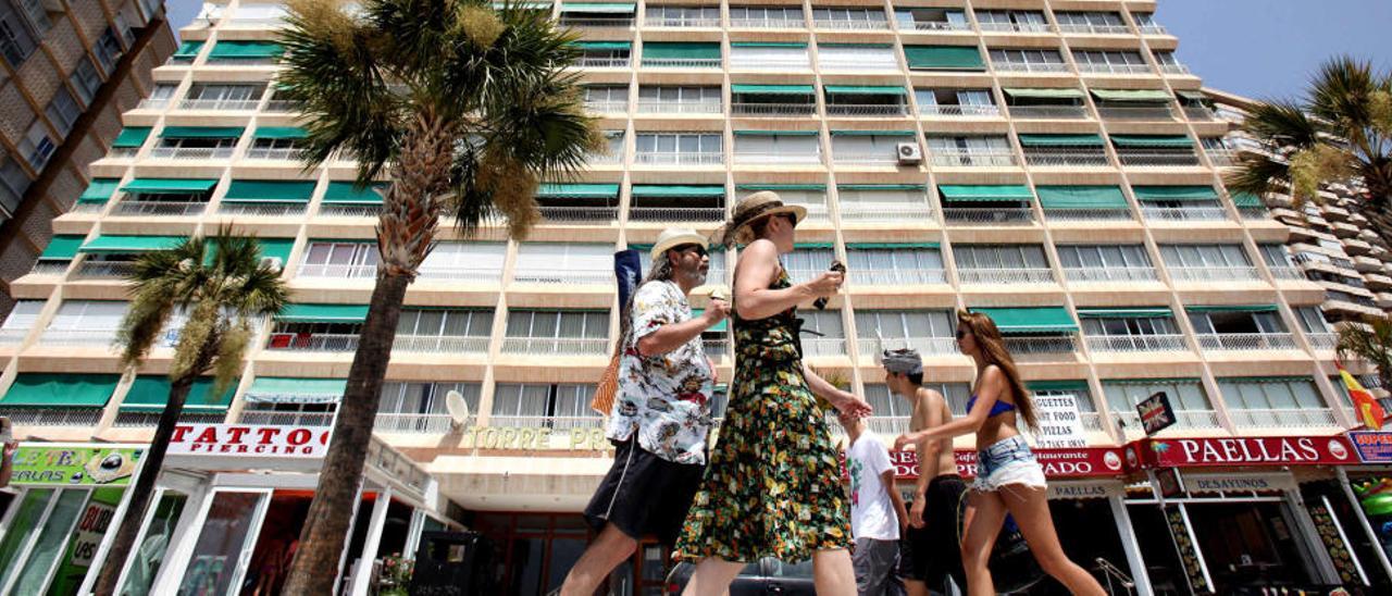 El 76% de los turistas de la Costa Blanca pernocta en apartamentos