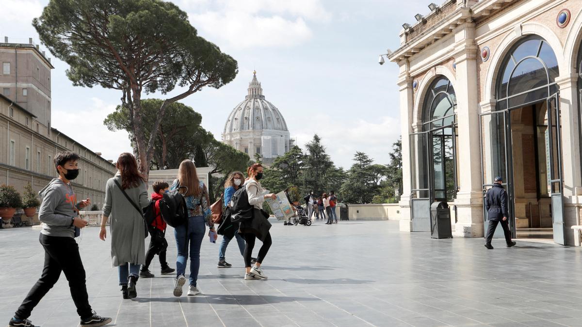 Personal de los Museos Vaticanos demandan a la administración por sus condiciones laborales
